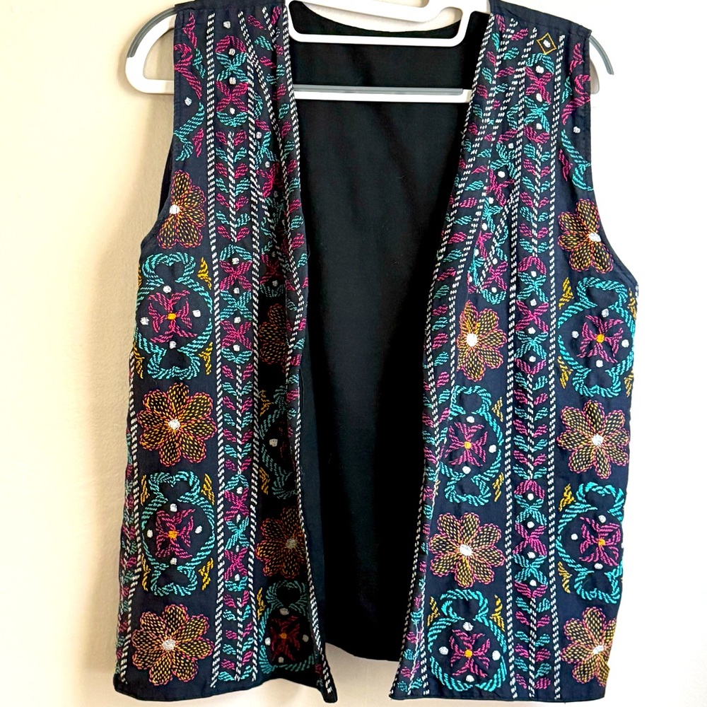 Embroidered Boho Vest Washed Black Floral Folk Art Artisan Style Open Front Lg